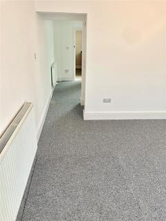 68 Beech Lane, Stretton, Burton-on-trent, DE13 0DX