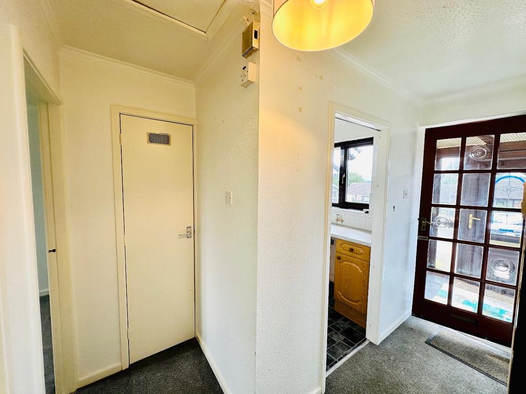 L shaped hallway