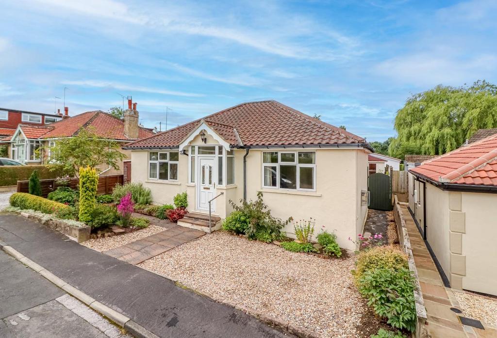 Rosehurst Grove, Pannal, Harrogate 2 bed detached bungalow for sale £