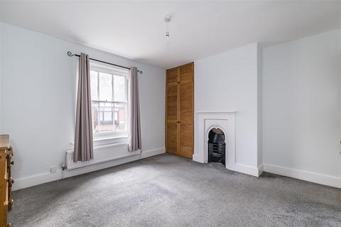 6 Clayton Road, Epsom, KT17 1HZ