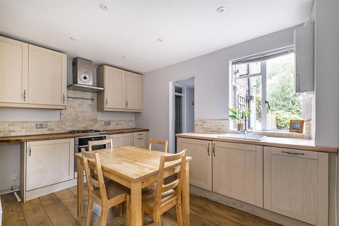 6 Clayton Road, Epsom, KT17 1HZ