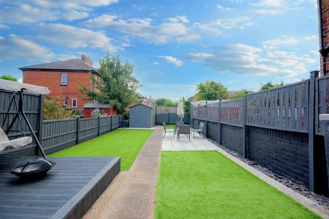 11 Victory Road, Beeston, Nottingham, NG9 1LH