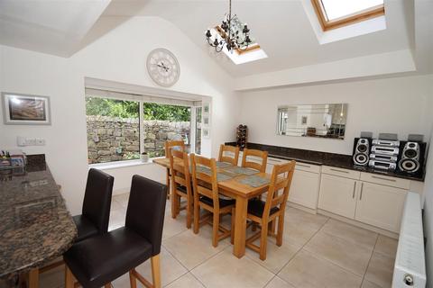 9 Barncroft Drive, Horwich, Bolton, BL6 6NZ