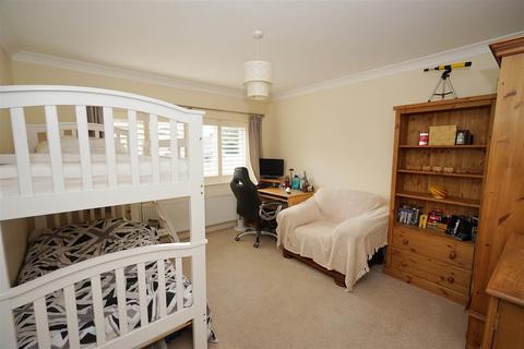 9 Barncroft Drive, Horwich, Bolton, BL6 6NZ