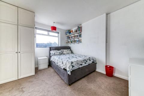 4 New Barns Avenue, Mitcham, CR4 1LE