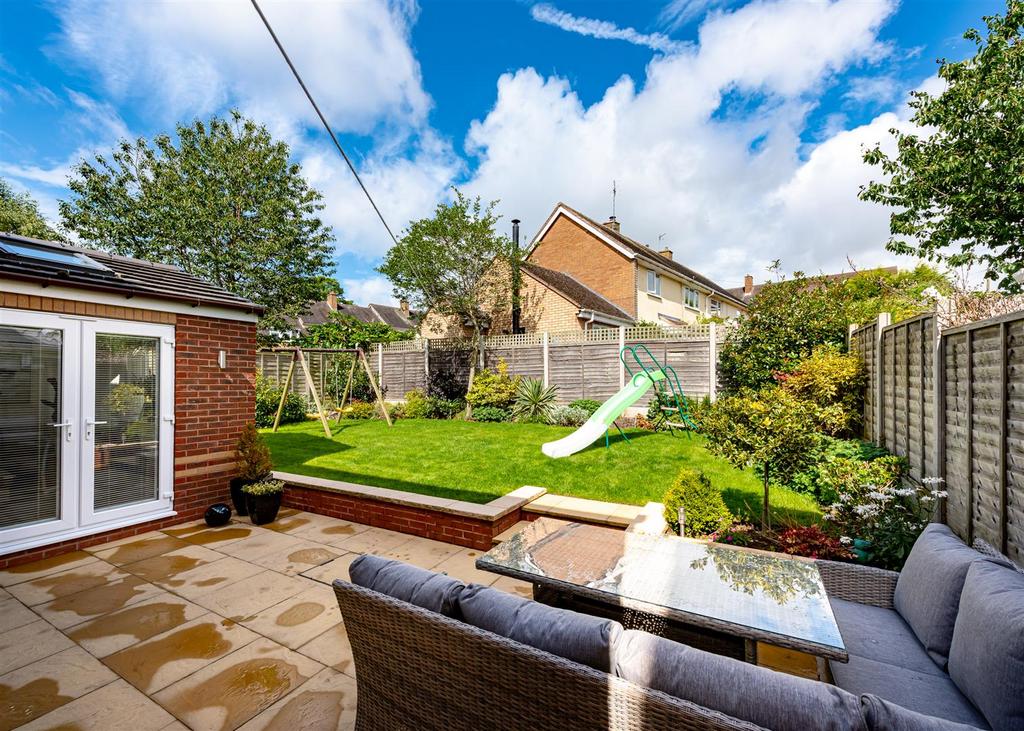 21 Stonebridge Road, Brewood, Stafford 4 bed detached house for sale