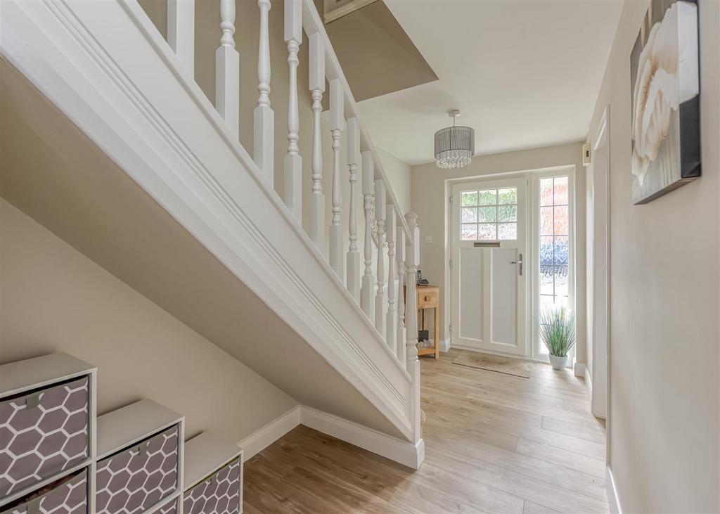 21 Stonebridge Road, Brewood, Stafford 4 bed detached house for sale