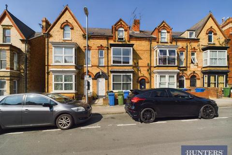 1 bedroom flat for sale, Tennyson Avenue, Bridlington