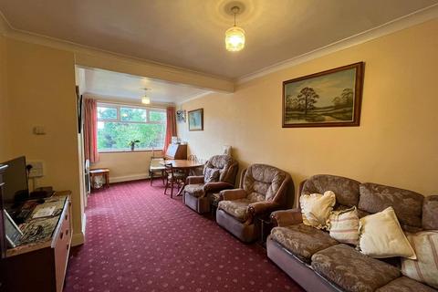 164 Hampton Road, Chingford, London, E4 8NT
