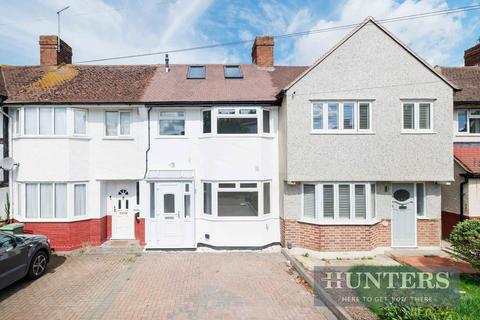 168 Buckland Way, Worcester Park, KT4 8NP