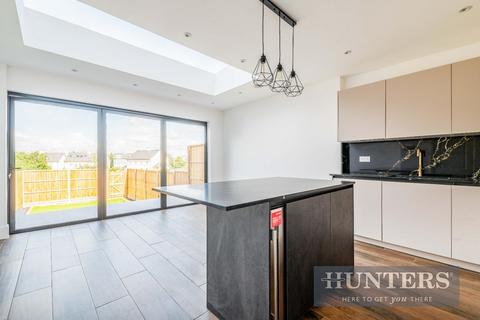 168 Buckland Way, Worcester Park, KT4 8NP