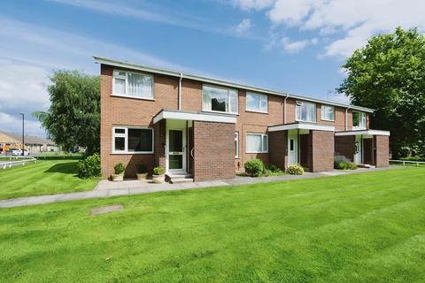 2 bedroom flat for sale, Silverdale Court, York