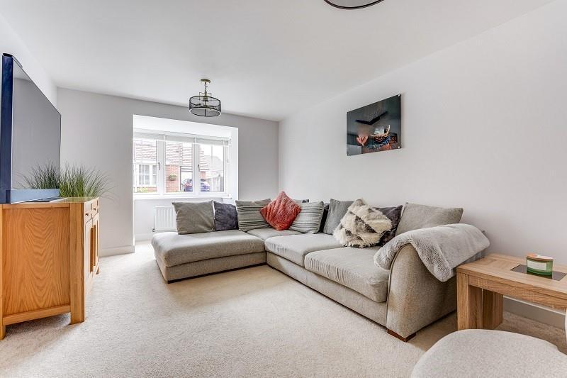 26 Keen Ave-1.jpg