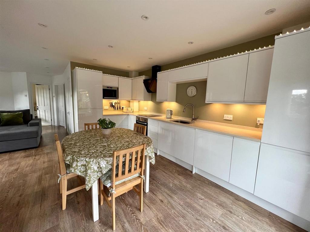 Croft Bank, Malvern 3 bed detached house for sale £350,000