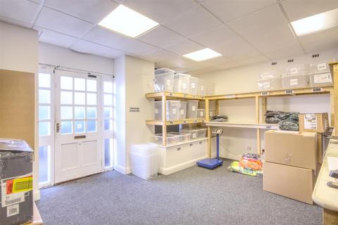 12 Skipton Road, Earby, Barnoldswick, BB18 6PX