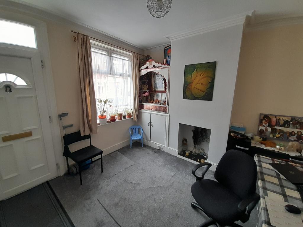 Harrison Road, Belgrave, Leicester, LE4 2 bed property for sale £220,000