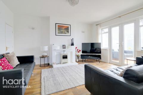 7 Plas Newydd Close, Southend-on-sea, SS1 3AH