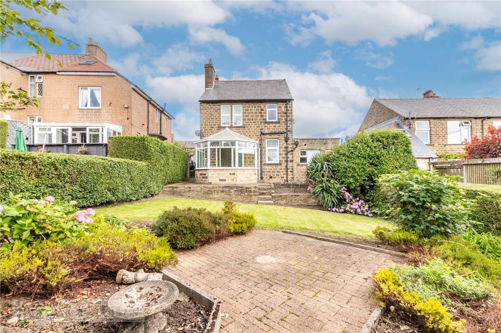 Yew Tree Road, Birchencliffe, Huddersfield, West Yorkshire, HD3 3 bed