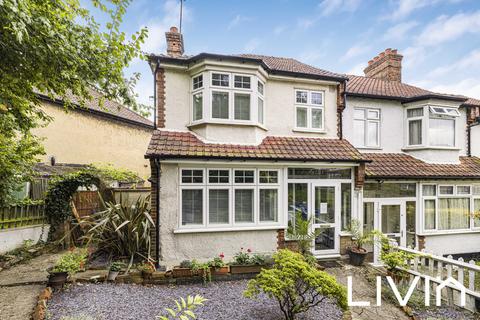 20 Annsworthy Crescent, London, SE25 6TF