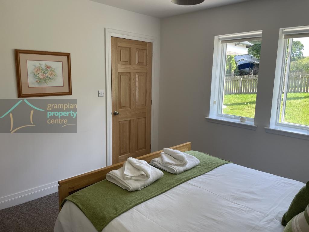 Bedroom 4b.JPG