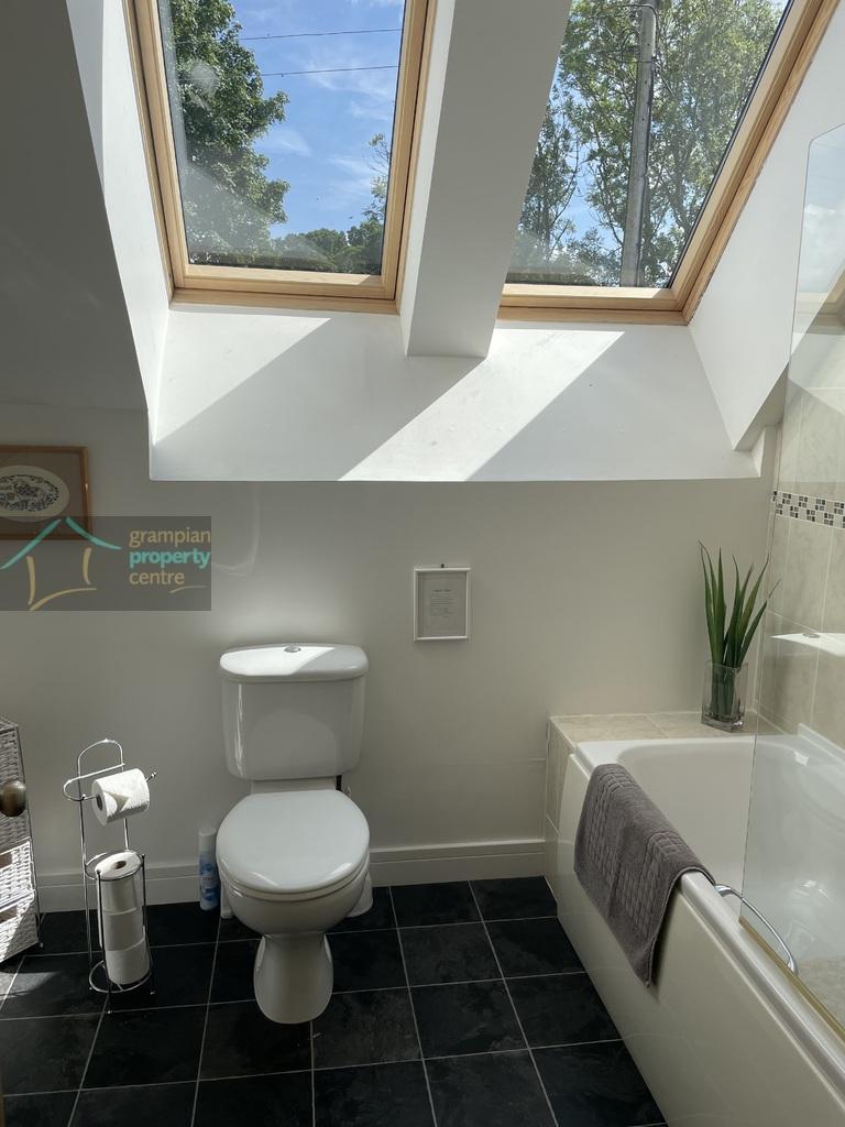 Bathroom.JPG