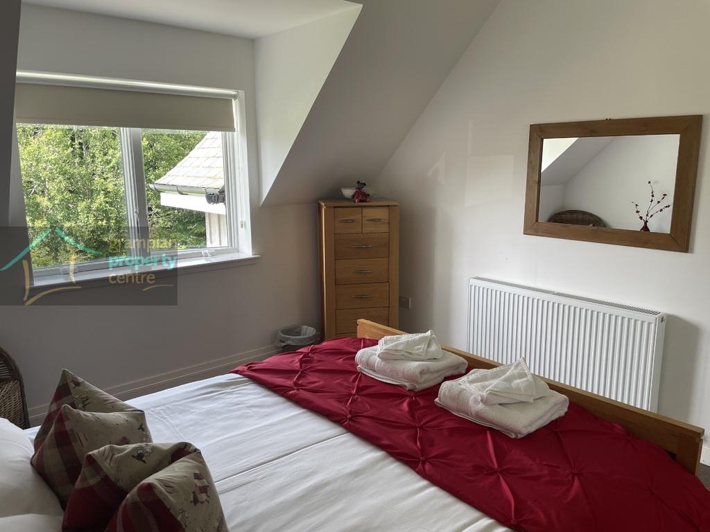 Bedroom 1b.JPG