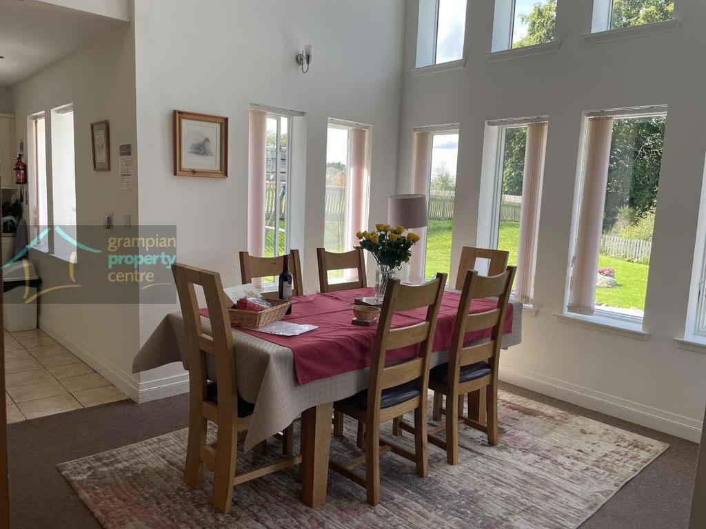 Dining Area.JPG