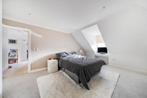 3 bedroom flat for sale, Oxted,  Surrey,  RH8