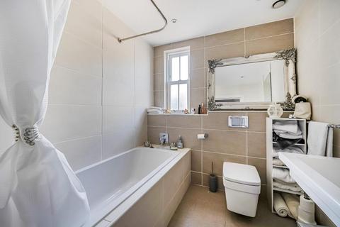 3 bedroom flat for sale, Oxted,  Surrey,  RH8