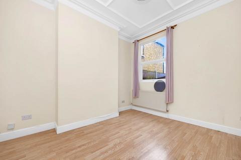69 Abbotts Park Road, London, E10 6HU