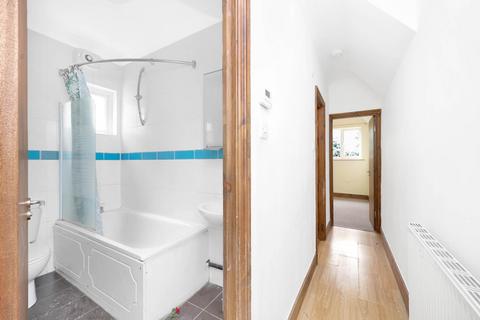 69 Abbotts Park Road, London, E10 6HU