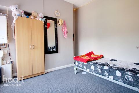13 Queens Crescent, Edlington, Doncaster, DN12 1BE