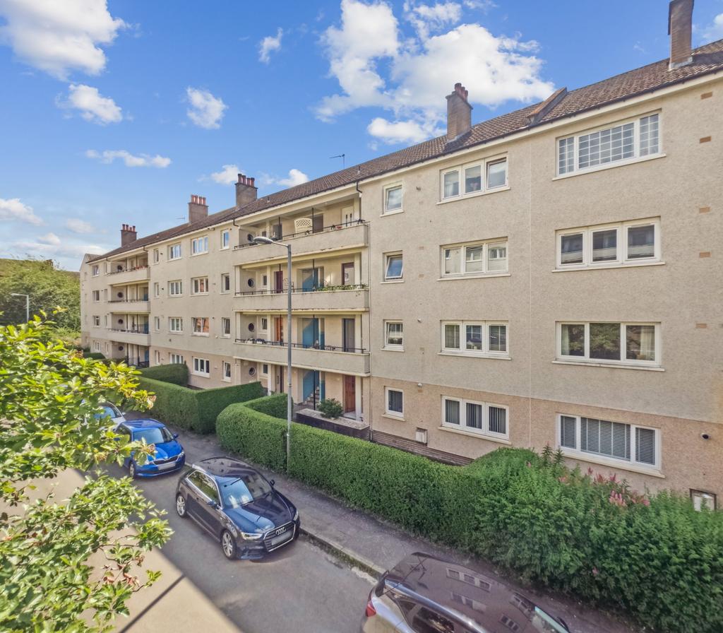 Thornwood Road, Flat 2/2, Thornwood, Glasgow, G11 7RA 3 bed flat for ...