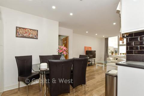 2 bedroom apartment for sale, London Road, Northgate, Crawley, West Sussex