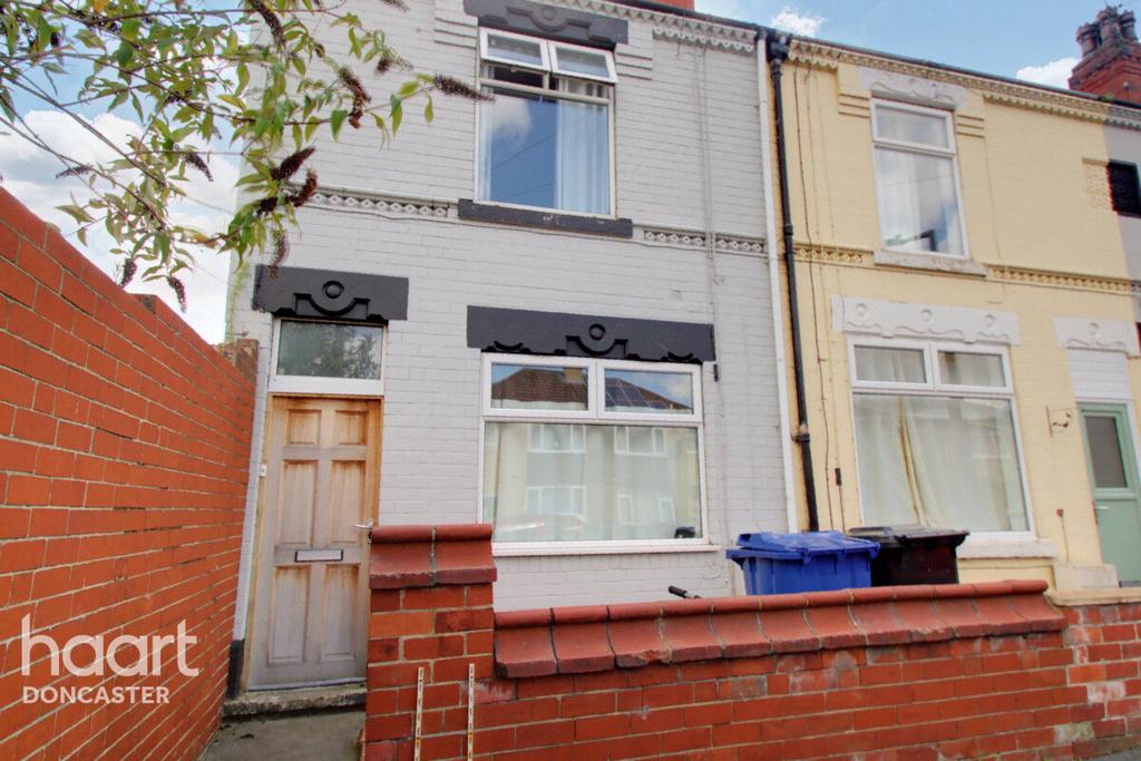 Lower Kenyon Street, Doncaster 3 bed end of terrace house for sale £