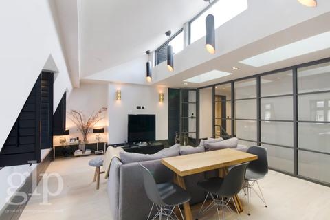 3 bedroom flat to rent, King Street, London, Greater London, Covent garden, WC2E