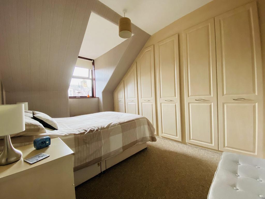 1 Thomas Street, Annan, DG12 5 BN - Braidwoods Soli
