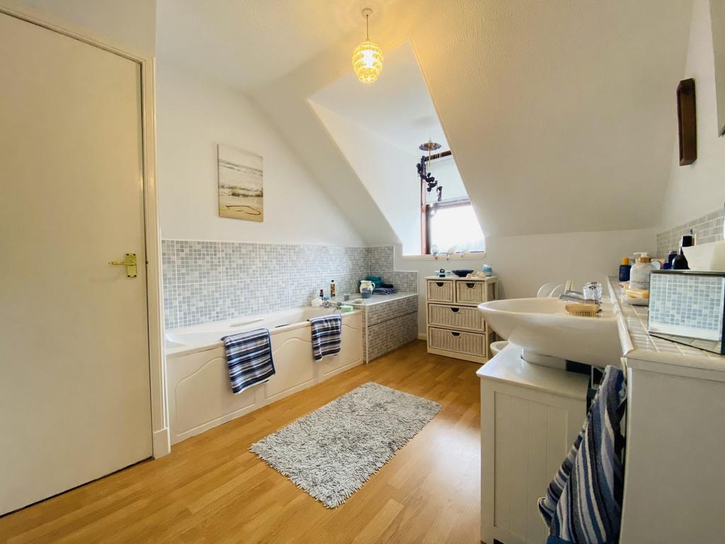 1 Thomas Street, Annan, DG12 5 BN - Braidwoods Soli