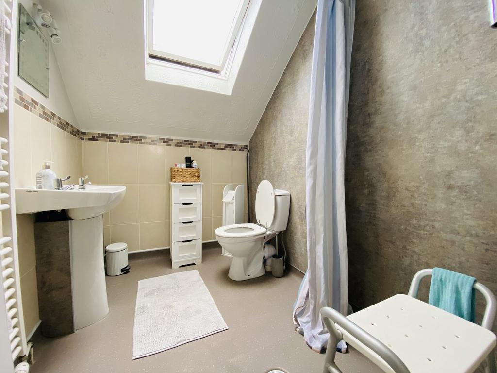 1 Thomas Street, Annan, DG12 5 BN - Braidwoods Soli
