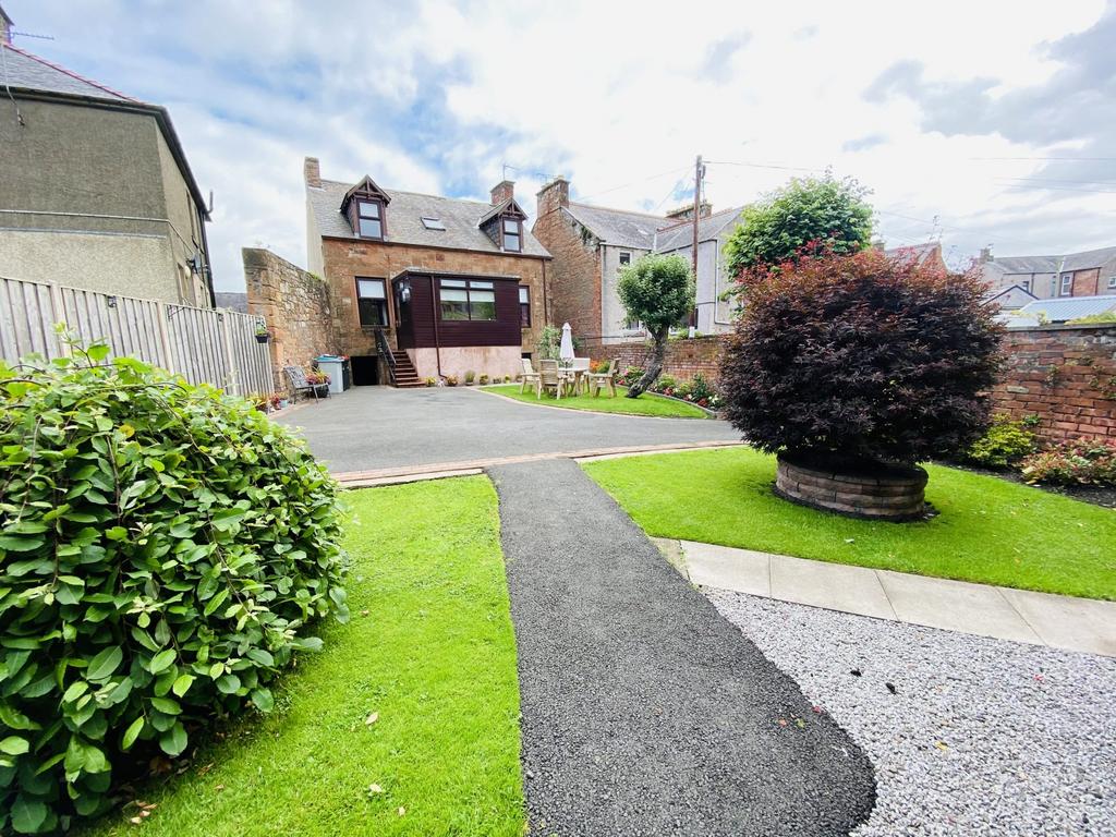 1 Thomas Street, Annan, DG12 5 BN - Braidwoods Soli