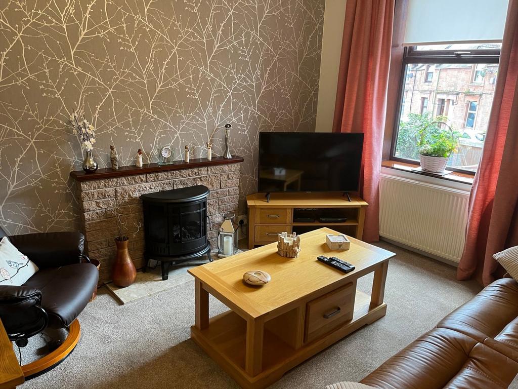 1 Thomas Street, Annan, DG12 5 BN - Braidwoods Soli