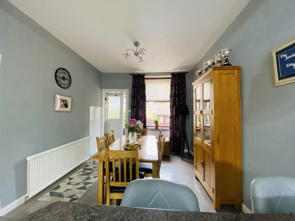 1 Thomas Street, Annan, DG12 5 BN - Braidwoods Soli