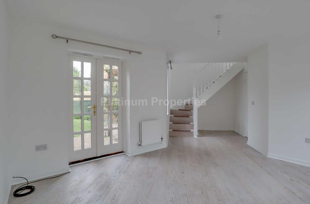Beresford Road, Ely 2 bed terraced house to rent £1,000 pcm (£231 pw)