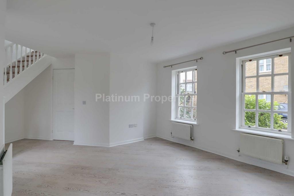 Beresford Road, Ely 2 bed terraced house to rent £1,000 pcm (£231 pw)
