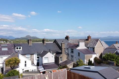 undefined, Criccieth, Gwynedd, LL52