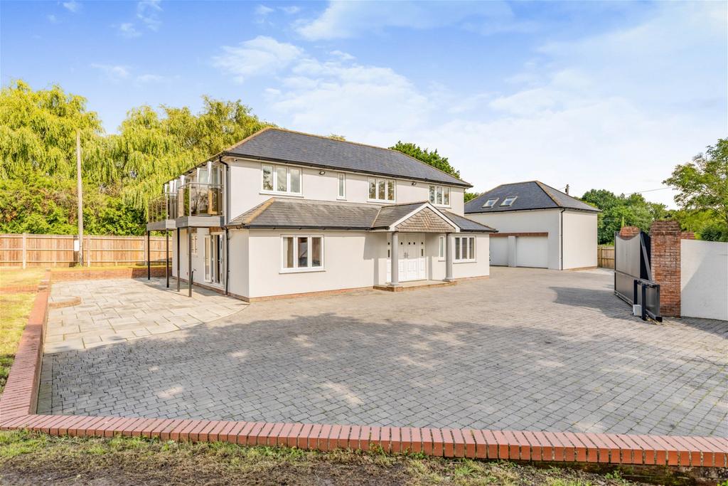 Quob Lane, Southampton SO30 4 bed detached house for sale £1,250,000