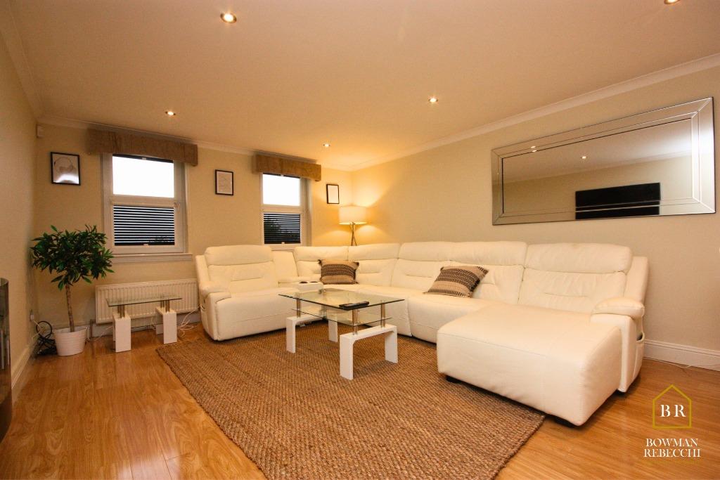 Harbourside, Inverkip, Inverkip, PA16 2 bed flat £795 pcm (£183 pw)