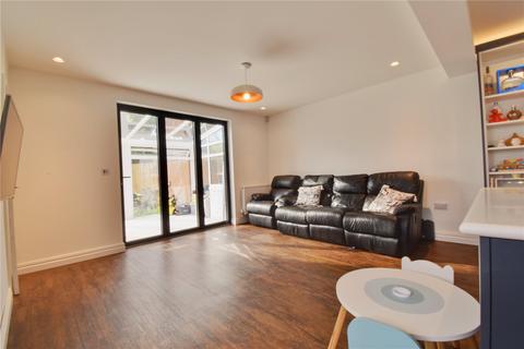 4 bedroom semi-detached house for sale, Watford, Hertfordshire WD25