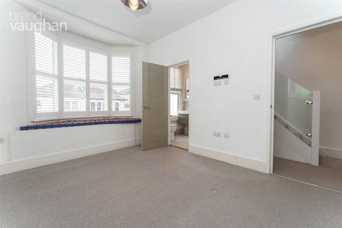 2 bedroom maisonette to rent, Old Shoreham Road, Brighton, BN1