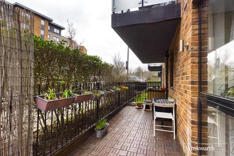 1 bedroom apartment for sale, Armstrong Road, London NW10
